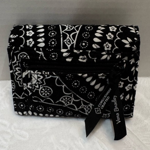Vera Bradley Black and White Bandana Wallet - Picture 2 of 13